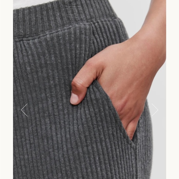 Velvet by Graham & Spencer Soft Gray Wide Leg Ribbed Knit Pants, Slash Pockets. - Picture 5 of 15